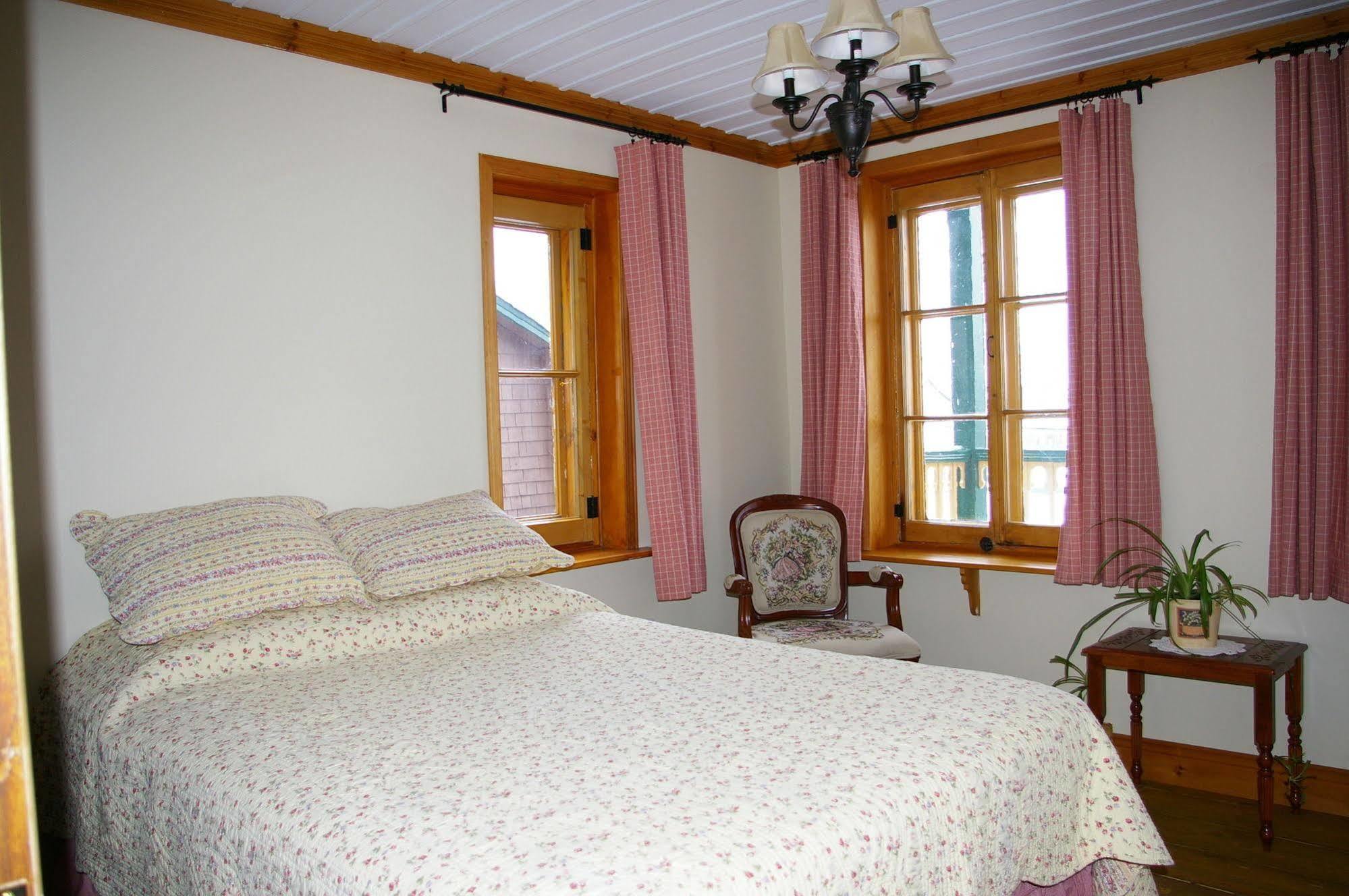 Auberge Du Maitre Forgeron Beaupré Exterior foto